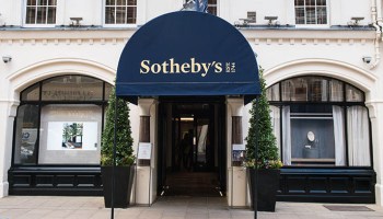 Аукционный дом «Sotheby’s» продан